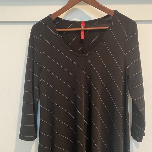 IC By Connie K Dress Womens Medium Black Striped Artsy Slinky Sharkbite Hem USA - Picture 3 of 9